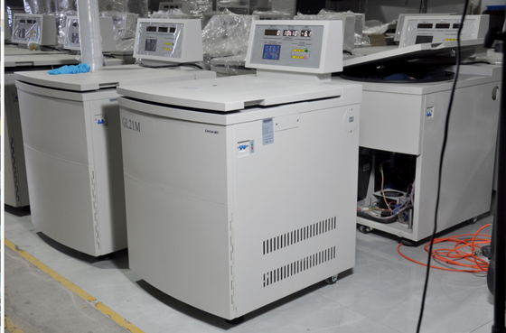 GL21M 21000 obrotów na minutę Typ podłogowy ultra szybkiej wirówki chłodniczej Max. RCF 48900 x g Max. Pojemność 3000ml